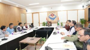 प्रमुख सचिव, वित्त ने विभिन्न कर्मचारी संगठनों के साथ की बैठक