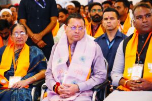 सीएम धामी ने सुना ‘मन की बात’ का 132वां एपिसोड, जनप्रतिनिधियों संग साझा किए विचार