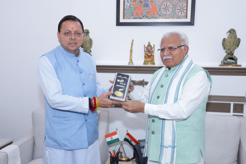 मुख्यमंत्री ने केंद्रीय ऊर्जा एवं आवास मंत्री से भेंट कर राज्य से संबंधित विभिन्न विषयों पर की चर्चा