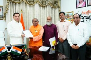 स्वतंत्रता सेनानी उत्तराधिकारी परिवार समिति के प्रतिनिधिमंडल ने मुख्यमंत्री श्री पुष्कर सिंह धामी से की भेंट