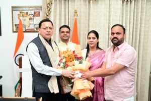 जिला सहकारी बैंक के नवनिर्वाचित पदाधिकारियों ने मुख्यमंत्री पुष्कर सिंह धामी से की शिष्टाचार भेंट